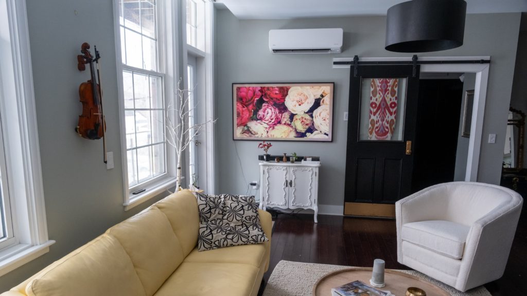 A living with a wall-mounted mini split